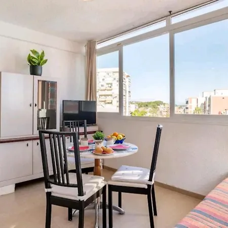 Vistas Mar: Estudio Con Dormitorio: Centro Y Playa